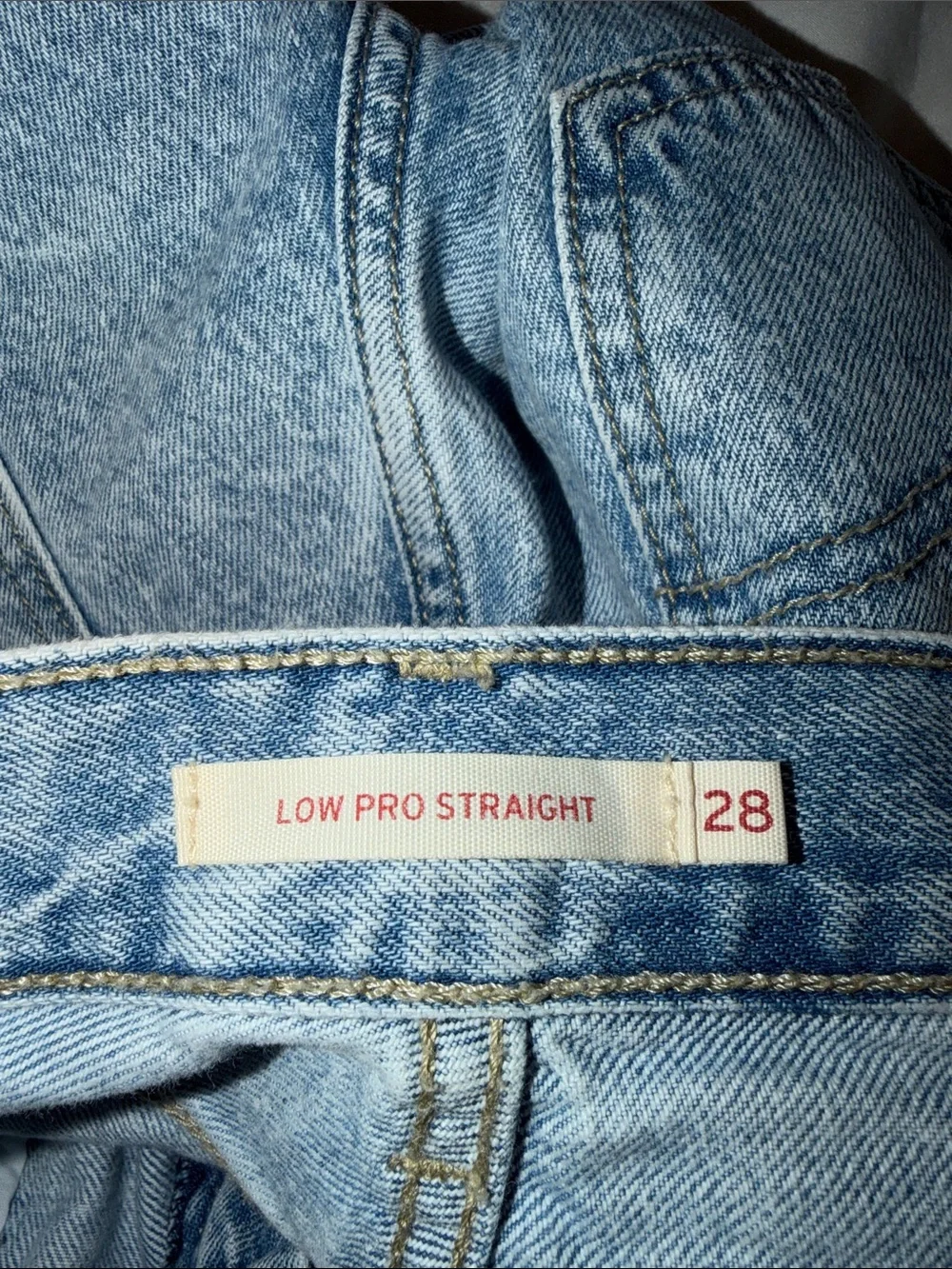 Levi's Light Wash Men's Straight Jeans